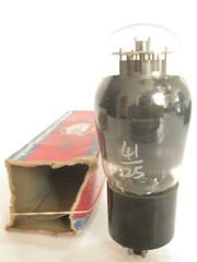 1953 Sylvania/Hytron 6L6GA (6L6,6L6G,6L6GB) tube – Hickok TV7B tests@ 41, min:25