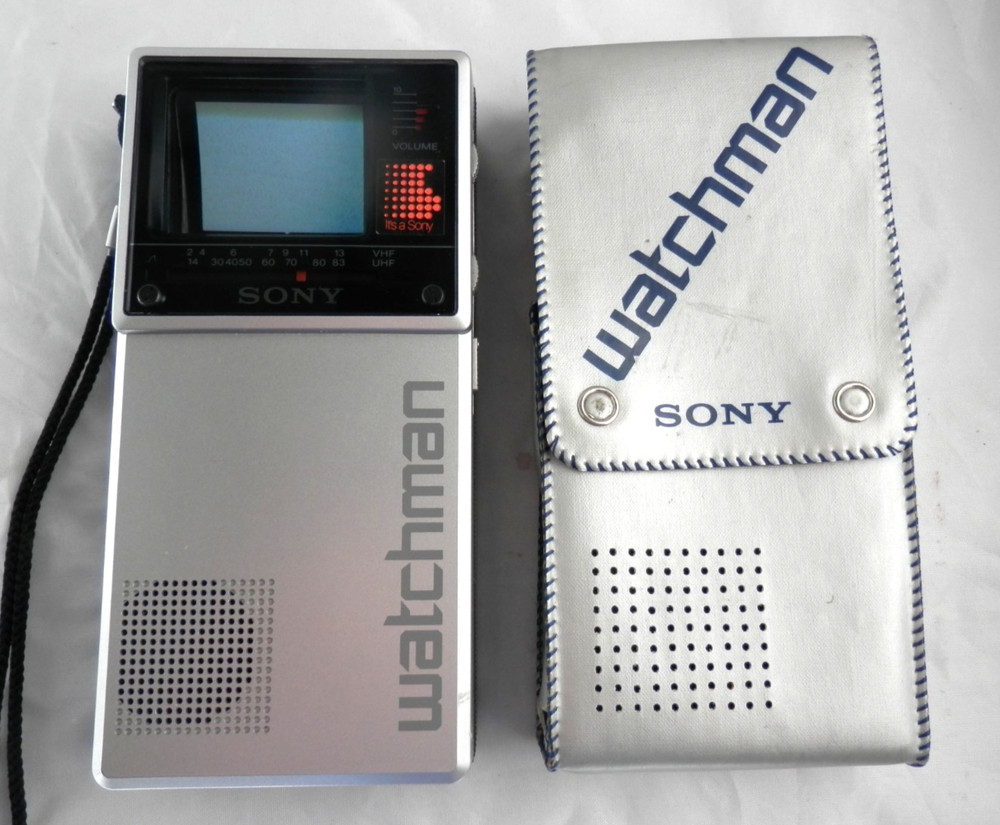 Sony Watchman FD-20A Black & White TV w/ Case