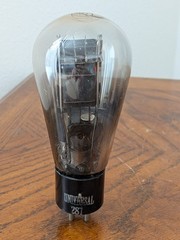 Universal Globe 281 81 Rectifier Tube