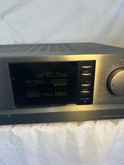 Mitsubishi M-AV1 Audio Video Stereo Receiver