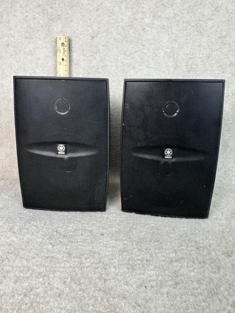 Pair Yamaha NS-AW1 Two-Way Indoor/Outdoor Black Speakers – Not Tested