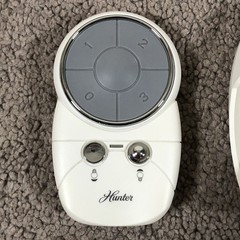 Hunter Original OEM Ceiling Fan White Remote Control G0878-01 350MHz With Mount