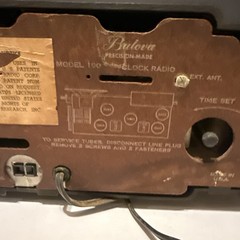 1957 Bulova Model 100 Tube Clock Radio – Black And Gold – READ DESCRIPTION