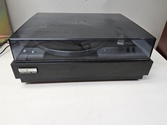 Sears Professional Series Model 28669 Belt Drive S-Type Arm Black Wood Turntable