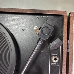 Vintage 70s Audiotronics 4-Speed BiDirectional Portable Record Player 304E