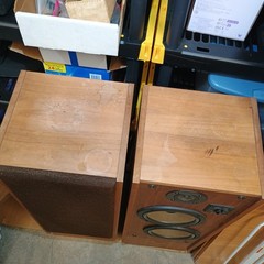 Realistic Optimus T-100 Speakers Walnut Veneer Audiofile Radio Shack Tandy WORKS