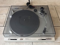 Technics SL-B205 Semi-Automatic Belt Drive Turntable Serviced AT3600L