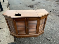 Penncrest Stereo Console