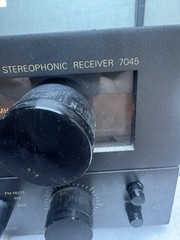 NAD 7045 stereo receiver good