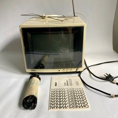 Vintage 1980s RCA XL100 Color Television 9″ Portable AC/DC TV