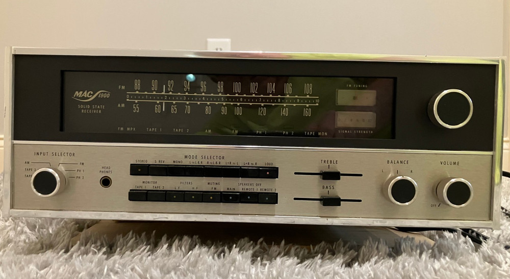 McIntosh — LEGENDARY Mac 1900 Receiver