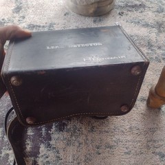 Vintage 1964 Hughes Aircraft Company ROBINAIR no. Ld-101 Leak Detector. Untested