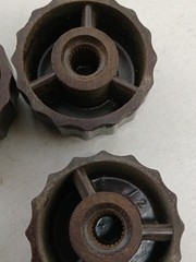 Vintage Motorola Tube Radio Knobs Lot of 4 Brown Scalloped Splined Control Knobs