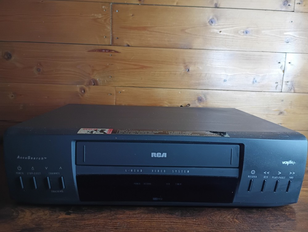 RCA VR525 4-Head VCR Plus VHS Video Player Recorder AccuSearch TESTED &WORKS