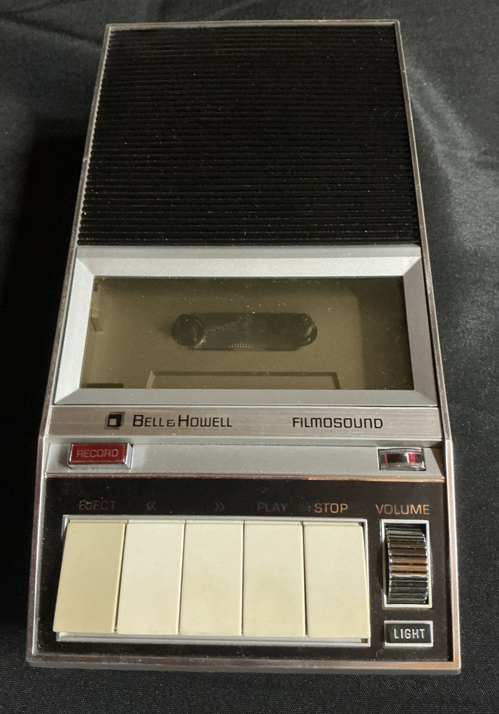 Bell & Howell Filmosound Cassette Tape Recorder/ Player: Model 450
