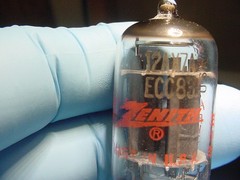 ZENITH 12AX7A TUBE PAIR (box plate US-made NOS tested) ***