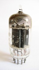 1956 Tung-Sol 12AX7 (ECC83) Tube – Hickok TV7B tests @ 44/45, Min:32/32
