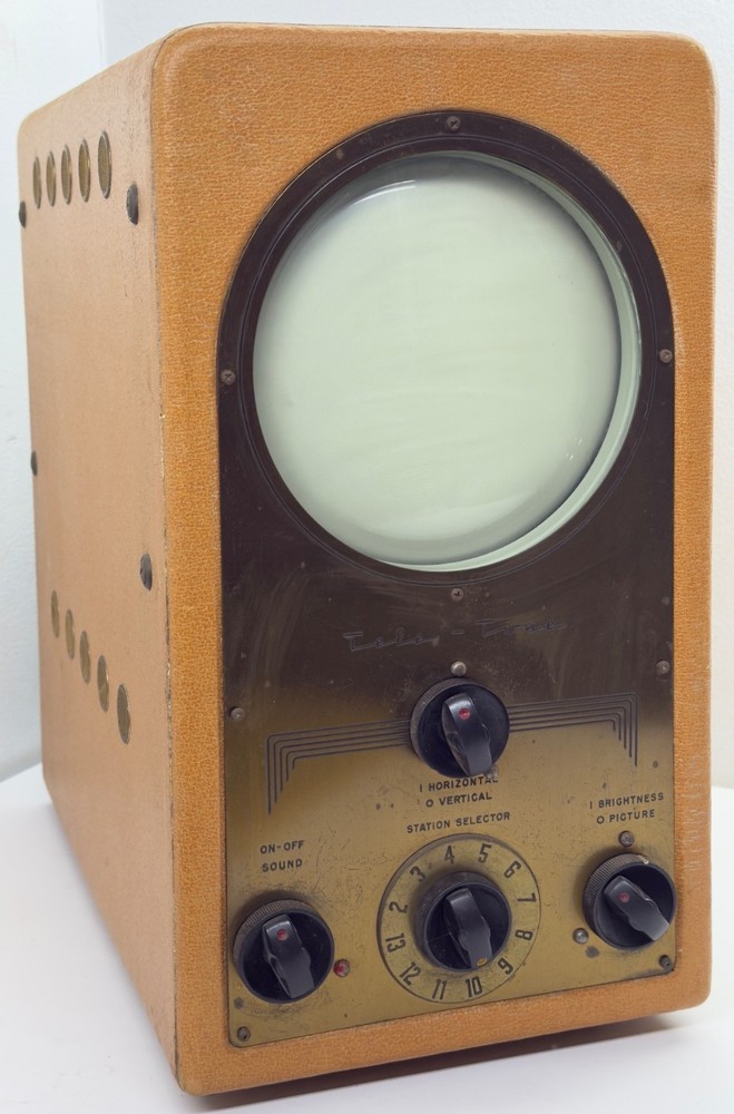Vintage 1948 Tele-Tone TV-208 Portable Tube TV Porthole 7” Television Wood READ