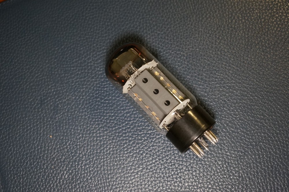 SYLVANIA 6CA7 / EL34 TUBE / FAT BOTTLE SOLID OO GETTER / BROKEN GUIDE PIN