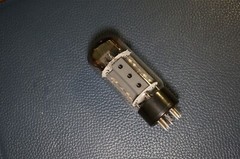 SYLVANIA 6CA7 / EL34 TUBE / FAT BOTTLE SOLID OO GETTER / BROKEN GUIDE PIN
