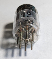 Vintage Vacuum Tube 6AK5 STAR TE-1 Tested 2/14/23
