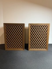 Vintage 8 Ohms 3 watts Woodgrain Speakers Set 12″ x 8 1/2″ Made in Japan