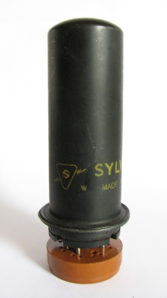 1950s Sylvania 6L6 metal Power Amp Tube – Hickok 539B tests @ 5700, min:3300