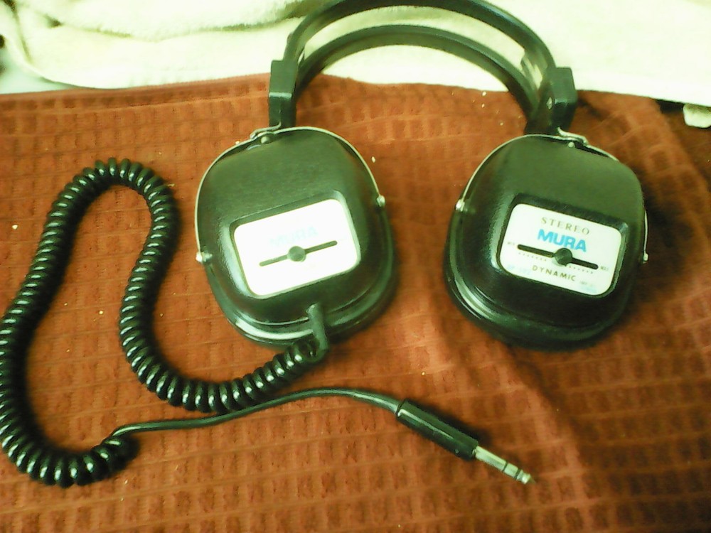 VTG Black Mura SP-502 Dynamic Stereo Headphones Plug In ~ Works!! Super Cool