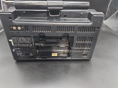 Panasonic Model No. RF-2200 FM/AM/Shortwave 8-Band Portable Radio Tested READ