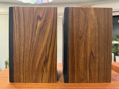 Vintage Realistic Minimus 2.5 #40-1999 Bookshelf Speakers, PAIR, 1984 Paper