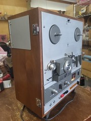 Vintage Akai X-1800SD Reel-to-Reel 8-Track Recorder Walnut Case Super Deluxe