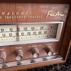 Mid Century Tube FM AM Radio Panasonic 782B Tweed 1963 Please Read