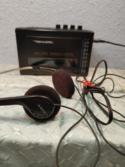 Realistic AM FM Stereo Mate With Sony Headphones. Tested Both Tape & Radio Work