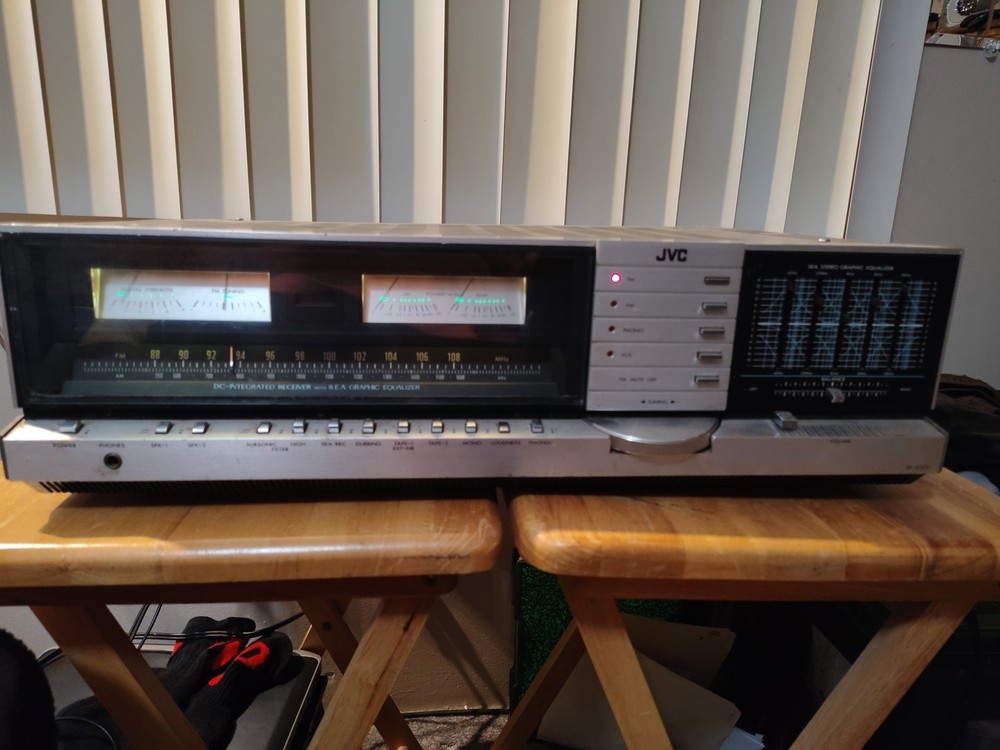 Vintage JVC JR-S501 Stereo Receiver with SEA Graphic Equalizer 120 WPC Working!