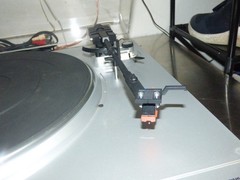 Mitsubishi DP 12 fully automatic belt drive turntable new belt , record weight