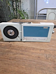Very Rare! 1969 Crown TRP-126 Folding AM Radio & Phonograph w/cover Not working