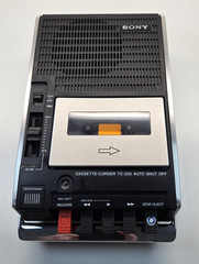 🐾 VINTAGE SONY PORTABLE TAPE RECORDER MODEL TC205