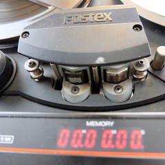 Fostex R8 Reel to Reel – Spindle Table Mount Assembly – Genuine Part