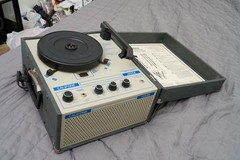 Vintage Califone #1455K Portable Record Player Tested Works Great!!