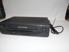 Philips VRX260AT22 VHS Recorder VCR Plus+ 4 Head Player Without Remote TESTED