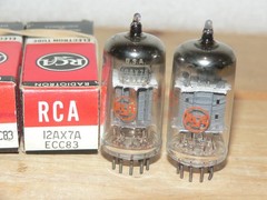 2 RCA 12AX7A Tubes (USA) TEST GOOD-pair #2