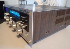 Vintage Marantz Model 2220B Stereo Receiver with Owner’s Manual in Exc Condition
