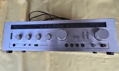De 1981 Sansui Classique A-700 Integrated DC Servo Amplifier Vintage Silver