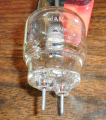 VINTAGE Eimac 15R vacuum tube – WWII surplus – Uranium Glass – Untested