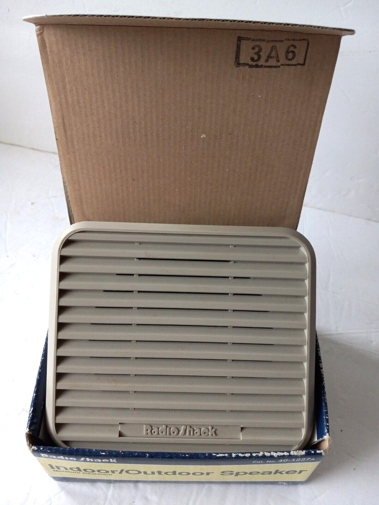 Vintage Radio Shack Indoor/Outdoor Speaker Cat. No. 40-1227A NIB