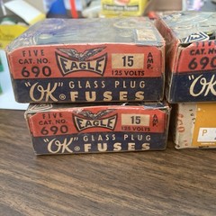 Vintage EAGLE & CEFCO Glass Plug Fuses Screw in 15 , 20, 30 AMP 125 Volts #RD-bn