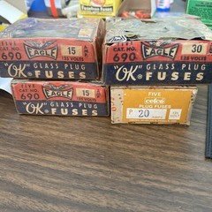 Vintage EAGLE & CEFCO Glass Plug Fuses Screw in 15 , 20, 30 AMP 125 Volts #RD-bn