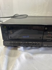 Sony EV-S700U 1st Video 8 VCR 8mm Digital Audio Video Cassette Recorder Player