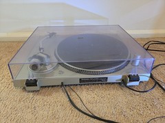 Technics SL-D205 Semi-Automatic Direct Drive Turntable Clean Tested Good
