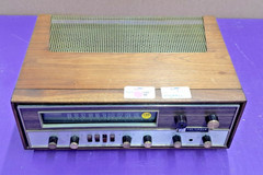 Vintage The Fisher 700-T FM-MPX Stereo Receiver – powers on (AS/IS)